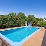 Villa Anana