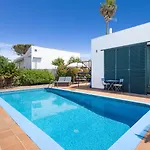 Anana Villa Binisafua