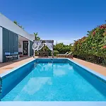 Anana Villa Binisafua