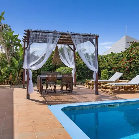 Βίλα Anana Binisafua